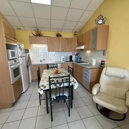 Feriehus Le De Nogaro *